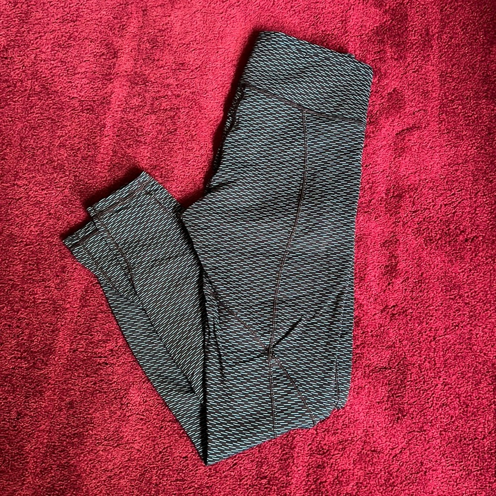 Lululemon Run It Out Legging 29” size 8